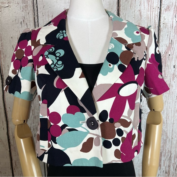 🎉HP🎉 NEW NWOT Hinge Floral Abstract Short Sleeve Cropped Blazer Jacket SMALL - Picture 3 of 16